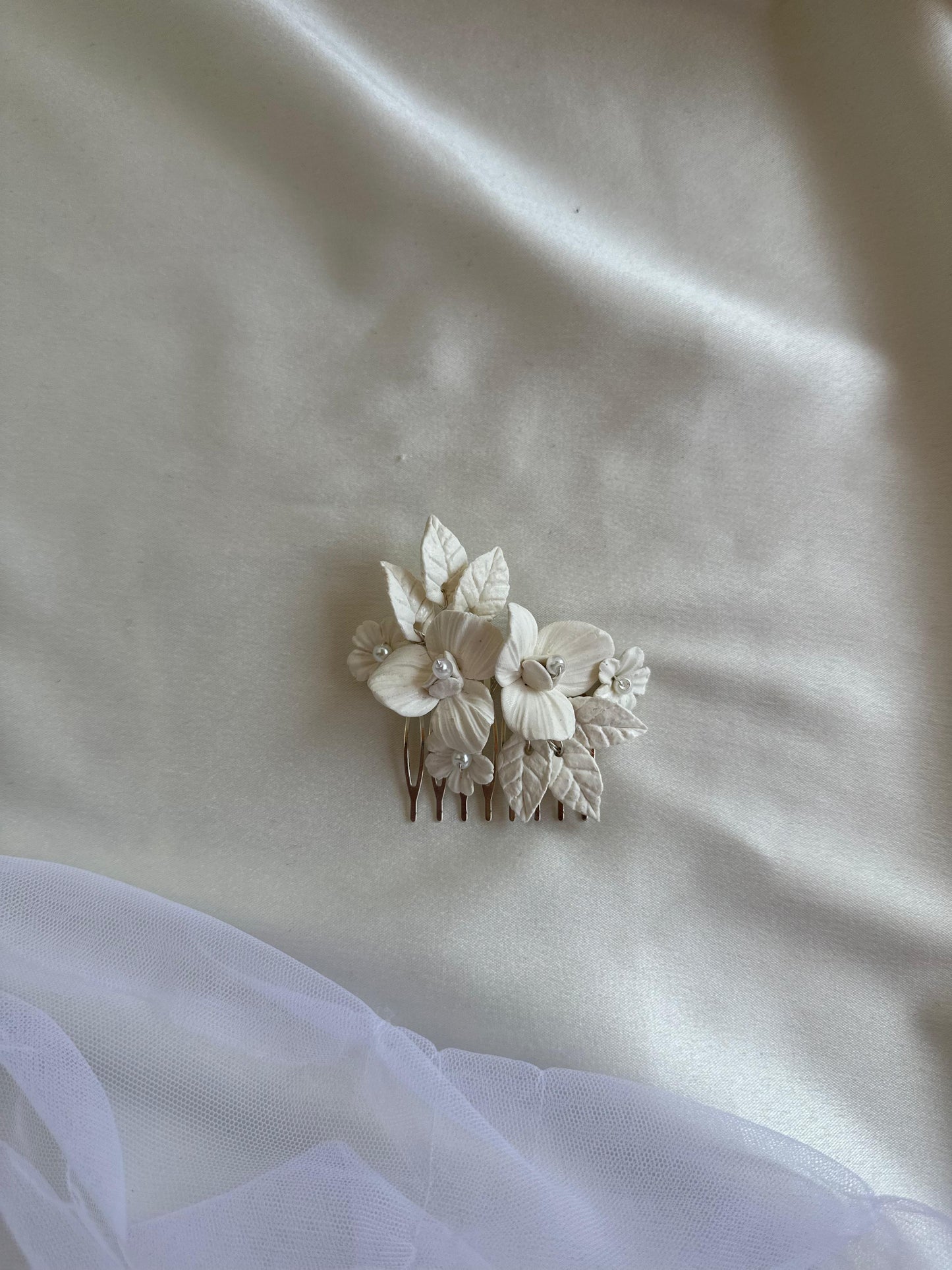 Simple Floral Comb