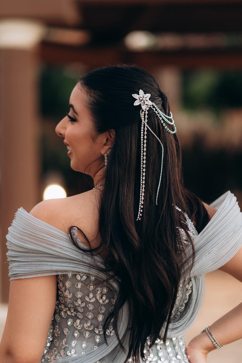 Dangling chains Backpiece