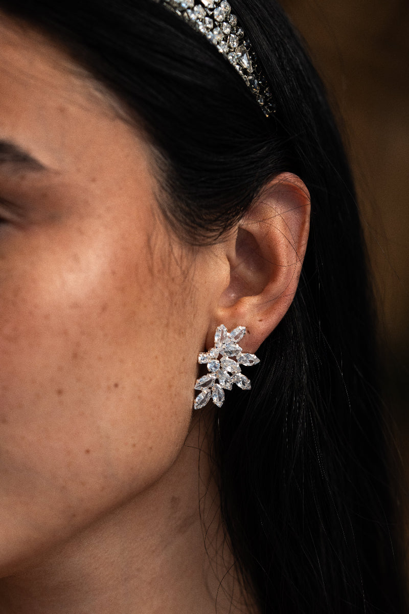 The Glow Leaf Earrings