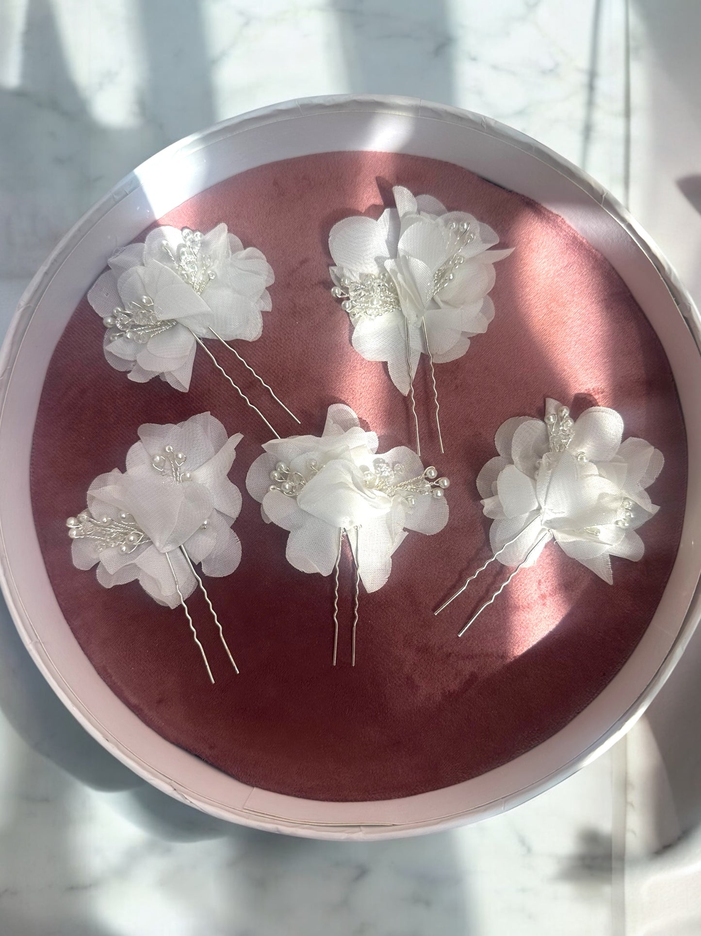 Flowy tulle pins