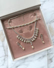 The Bold crystals X pearls set