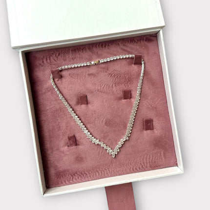 V Crystals Jewelry set.