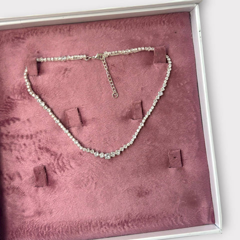 Dazzle Choker