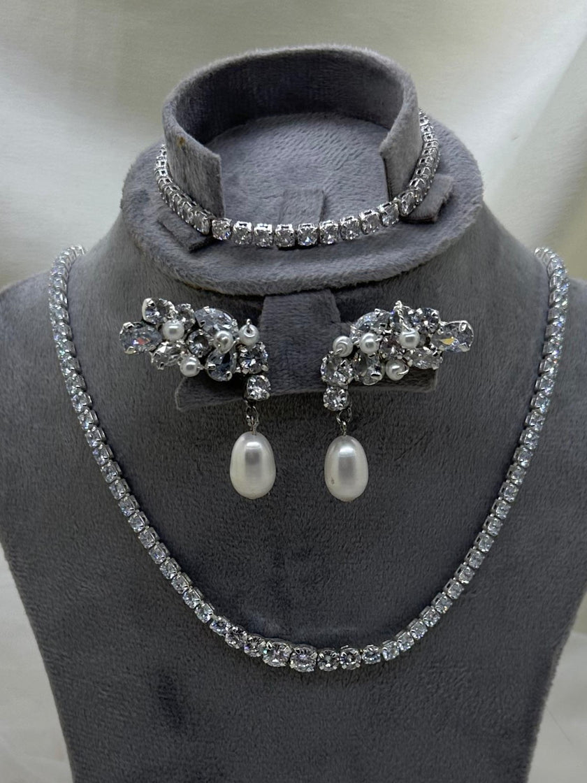 simple statement Jewelry set