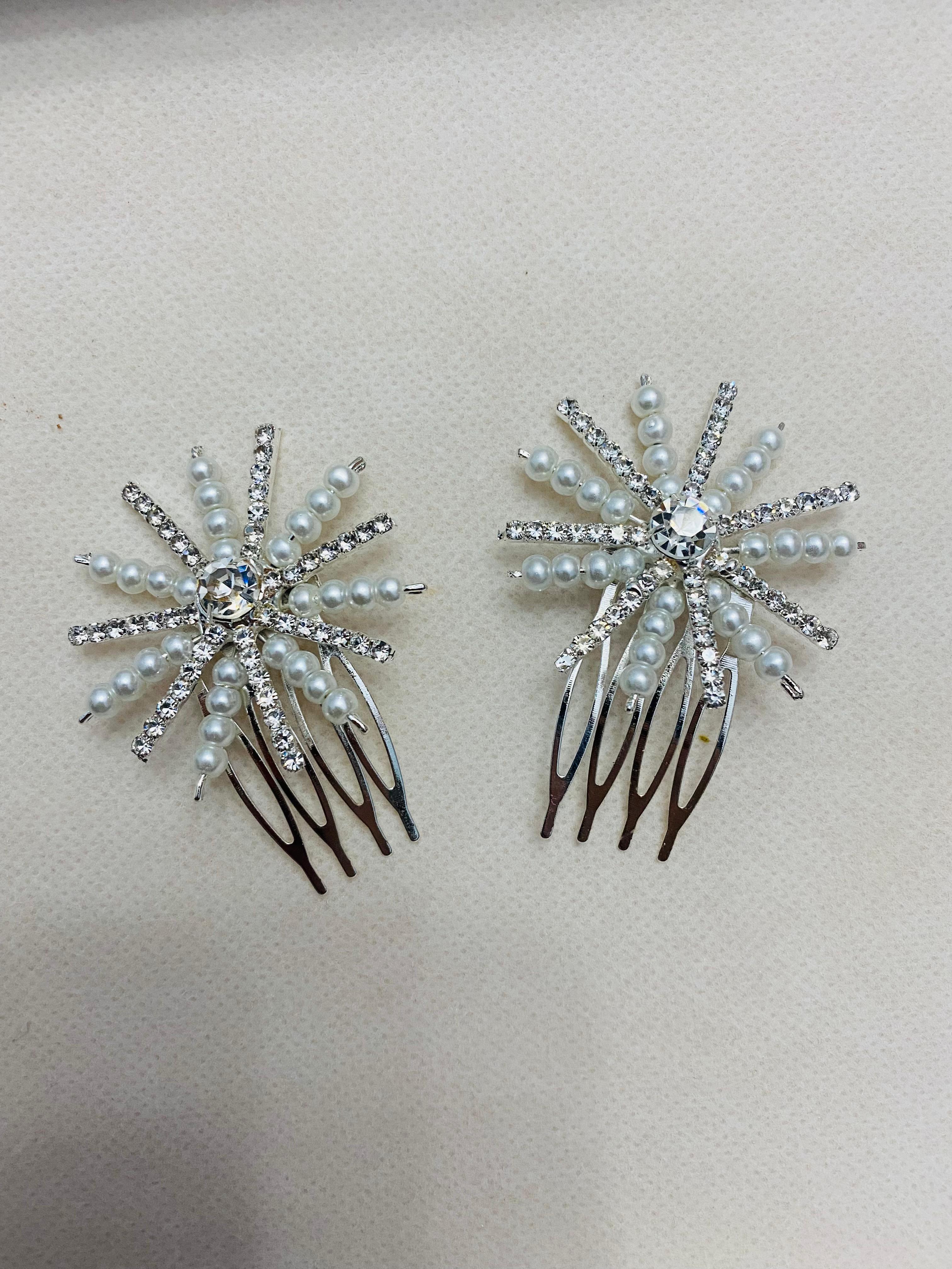 Pearly stars pins.