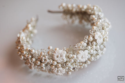 Pearly elevated Headband