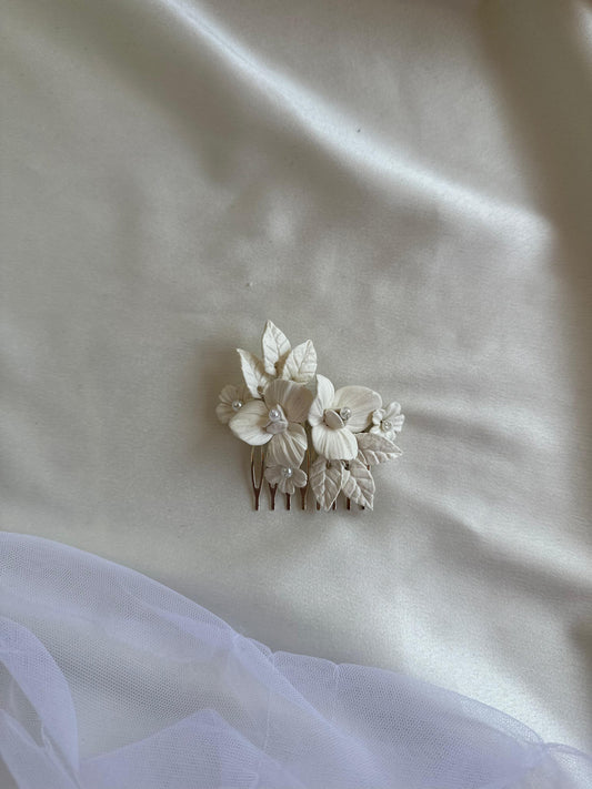 Simple Floral Comb