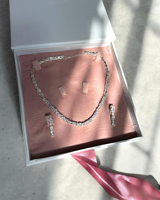 The lined Set