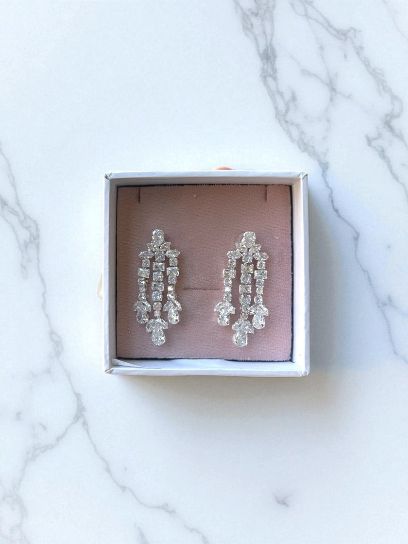 Lumière Drop Earrings