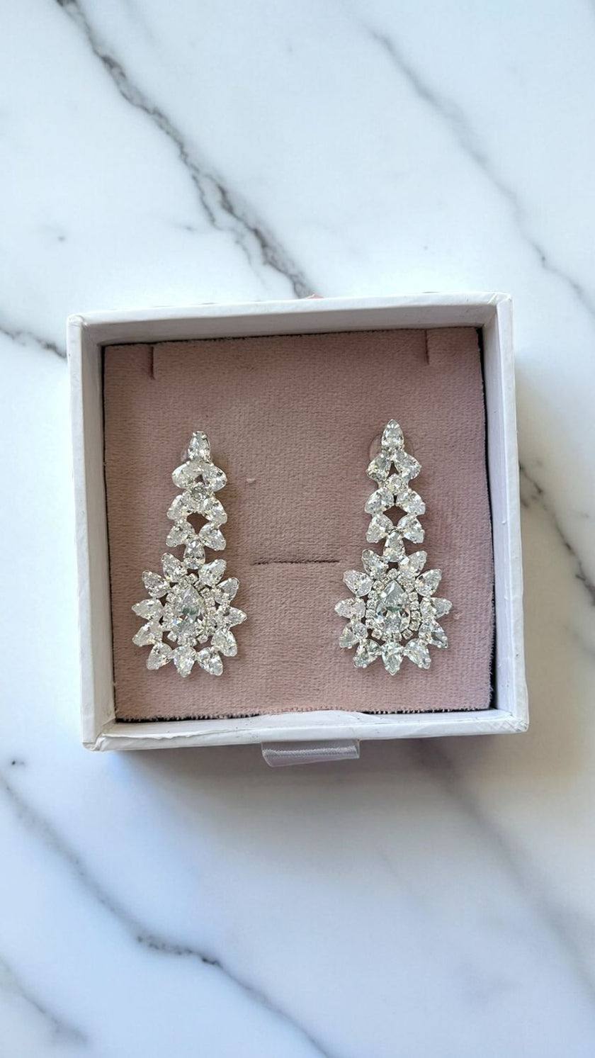 Ever Amina Earrings